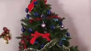 Gorgeous Redhead at christmas            (just-drew)