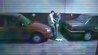 Couple got stucked in between two cars and they start with blowjob