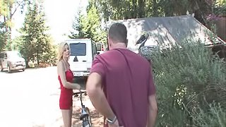 Super facial cumshot after blonde pussy is banged doggystyle