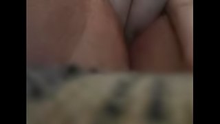 Chubby girl fingering & squirting