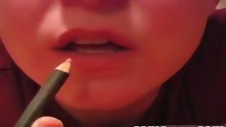 Jamie Lynn Putting Lipstick On Close Up Fetish