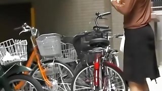 Raven-haired pretty hottie gets nicely tricked by some sharking lad