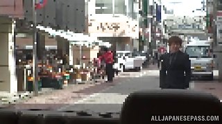 Kaoru Shinjyou in outdoor car sex action