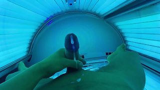 Nice Cumshot in Solarium