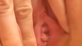 Miley Cyrus and her friends sends me nudes on instagram