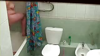 Chubby redhead amateur shower cam