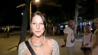 German Brunette Amateur Spermwalk In Mallorca