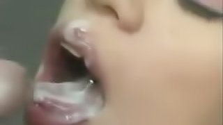 Amateur cumshots & facials